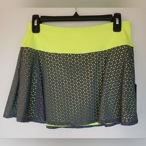 Slazenger Missy Triad Performance Flounce Golf Skort Grey Neon Green Size Small